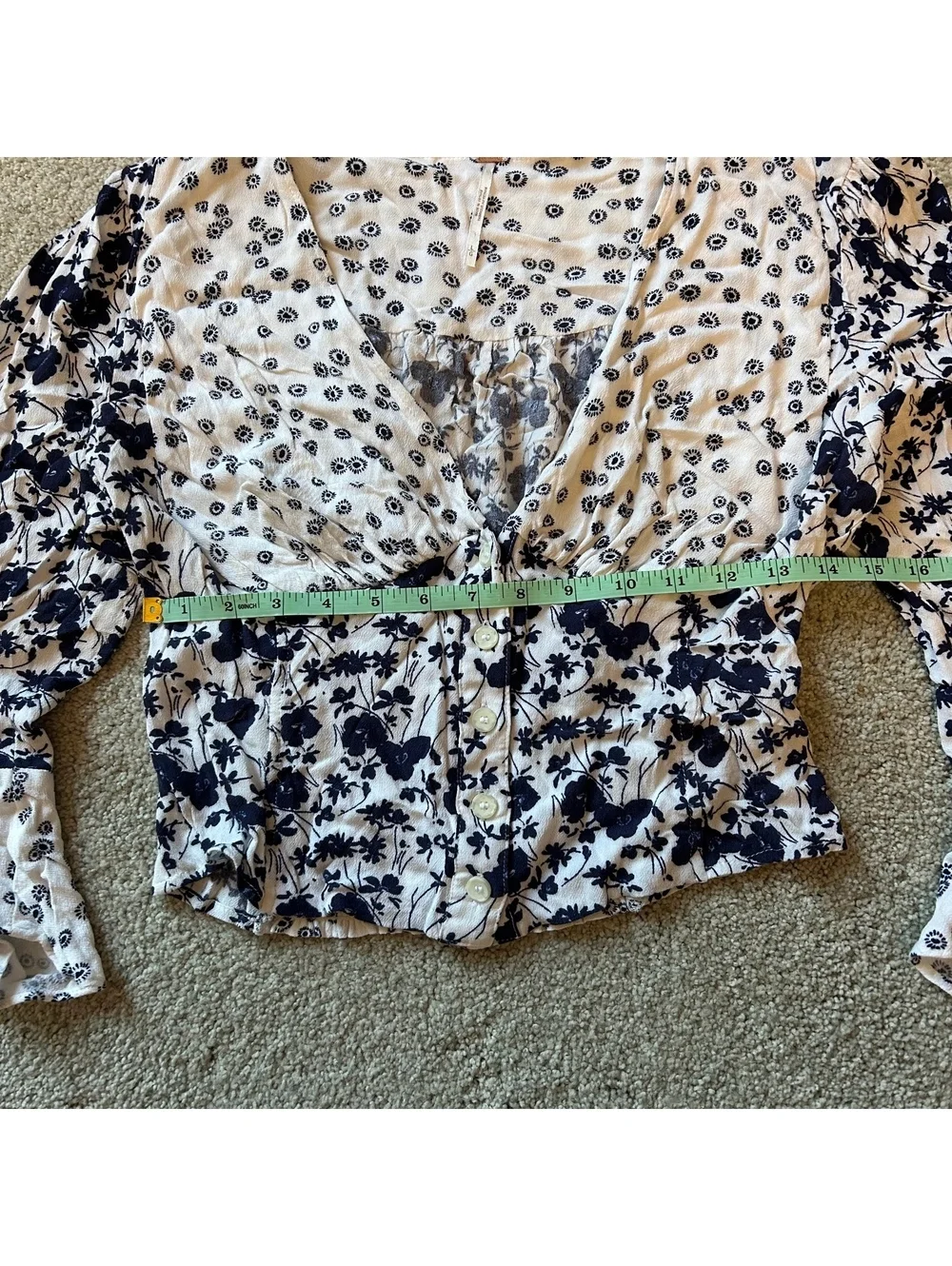 Free People Floral Print Button-Up Crop Top with Flared Sleeves women's size L